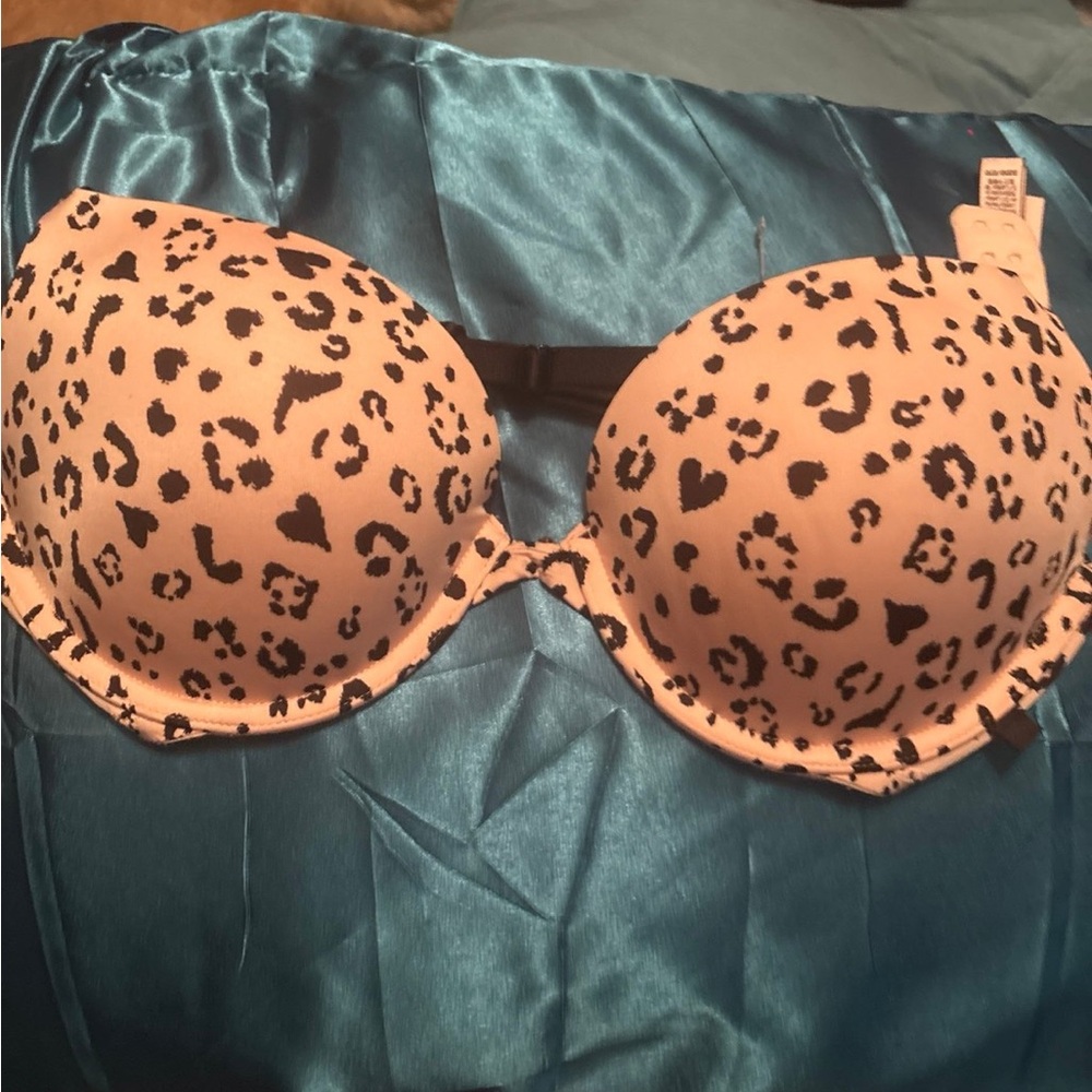 Victoria's Secret  tan and Black Leopard Print Bra